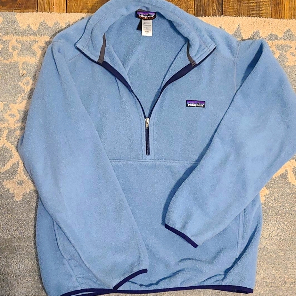 Mens Patagonia half zip size Medium